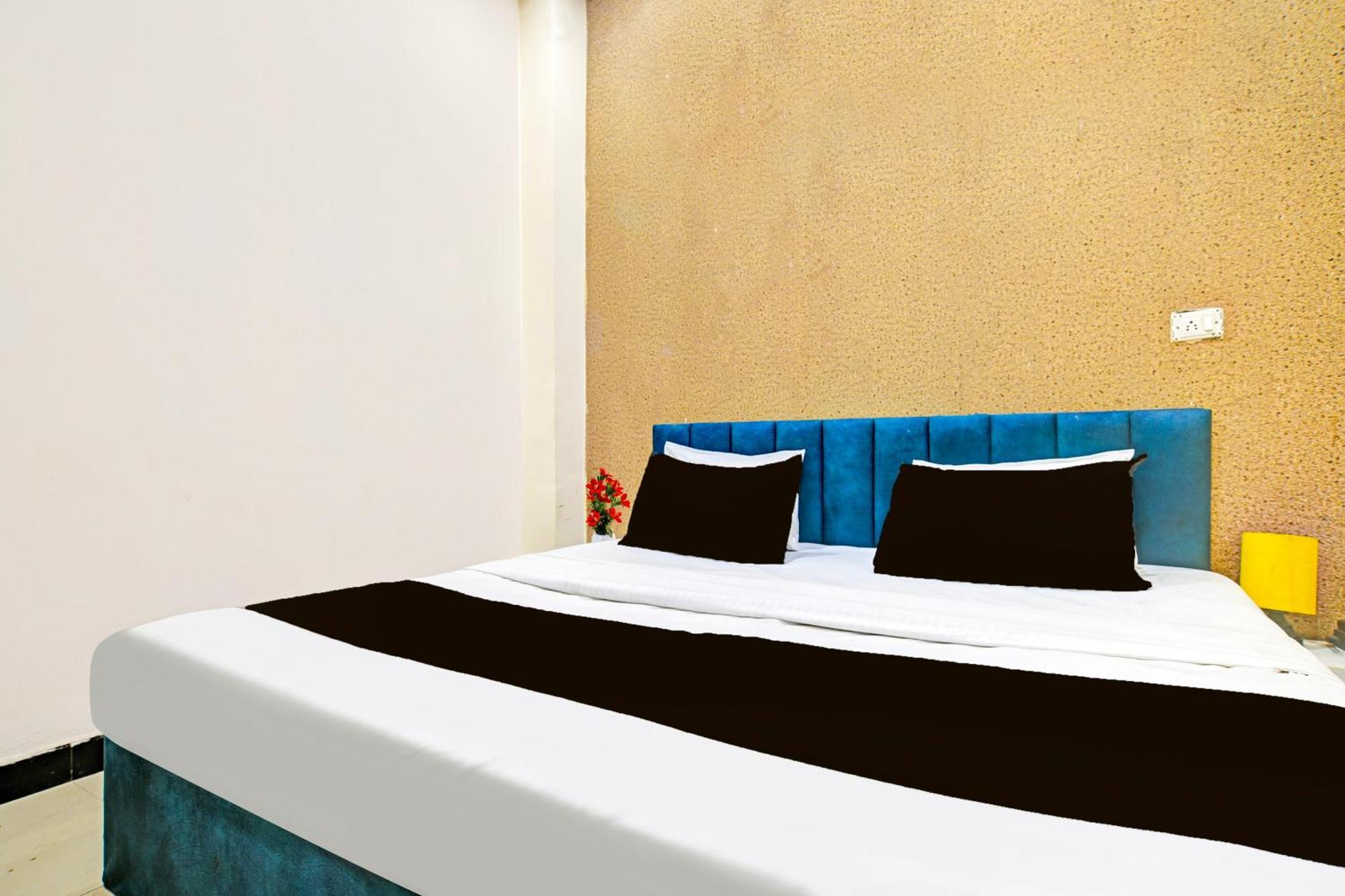 Super Hotel O Hanuman Naka Ujjain Formerly Krishna Palace 외부 사진